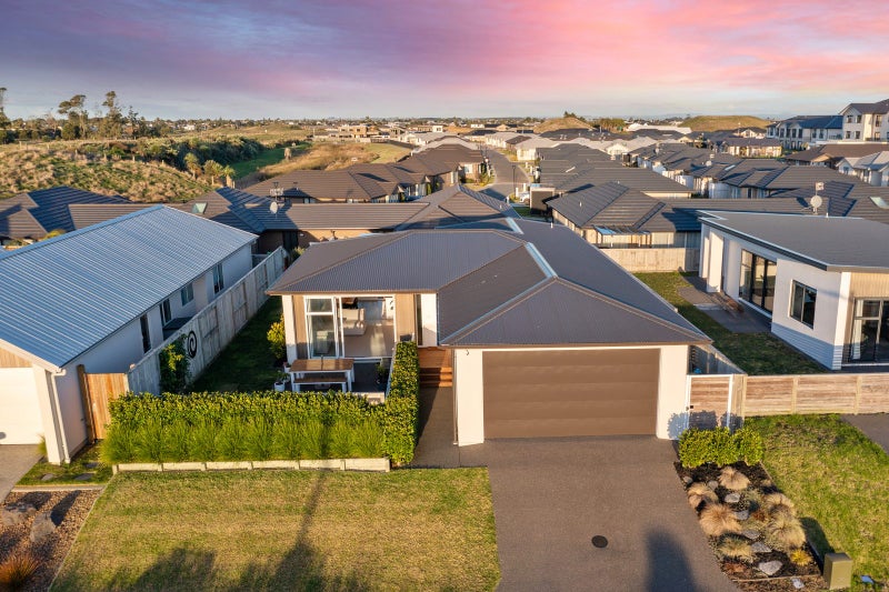 57 Te Hou Hou Crescent, Papamoa Beach, Papamoa - Carousel 2