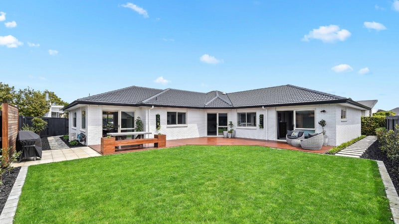 9 Margrain Close, Huntington, Hamilton - Carousel 1