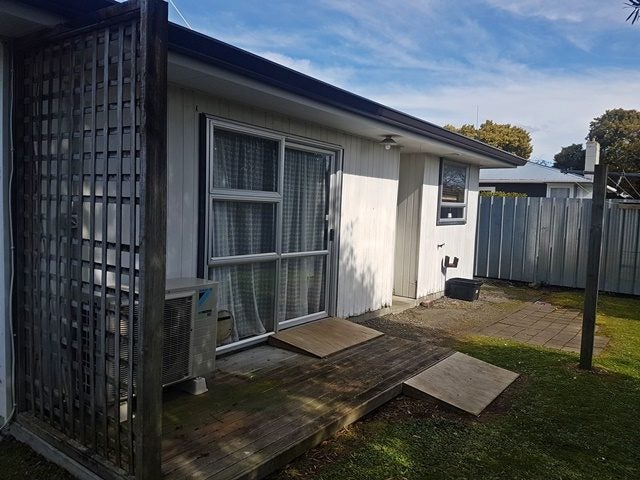 2/239A Vogel Street, Roslyn, Palmerston North - Carousel 1