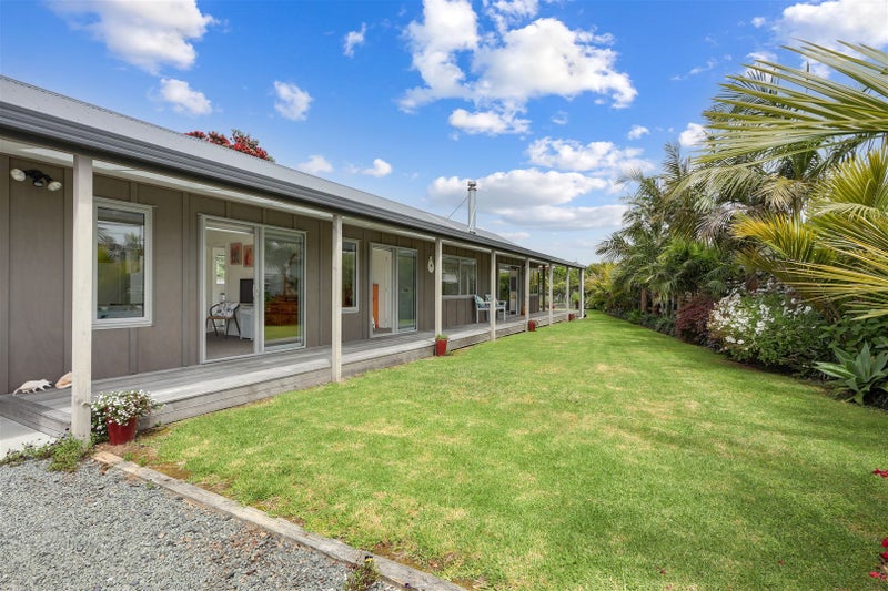 20 Seabreeze Road, Mangawhai Heads, Mangawhai - Carousel 1