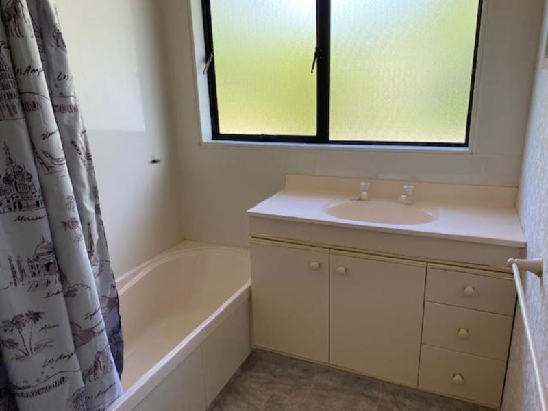 12 Ross Road, Tauranga - Carousel 2