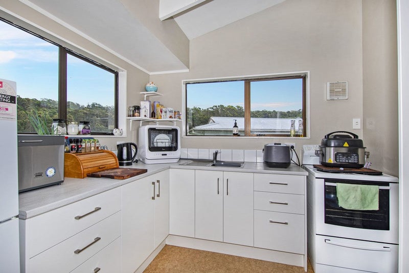 9A DALLAS PL, RAUMANGA, WHANGAREI - Carousel 2