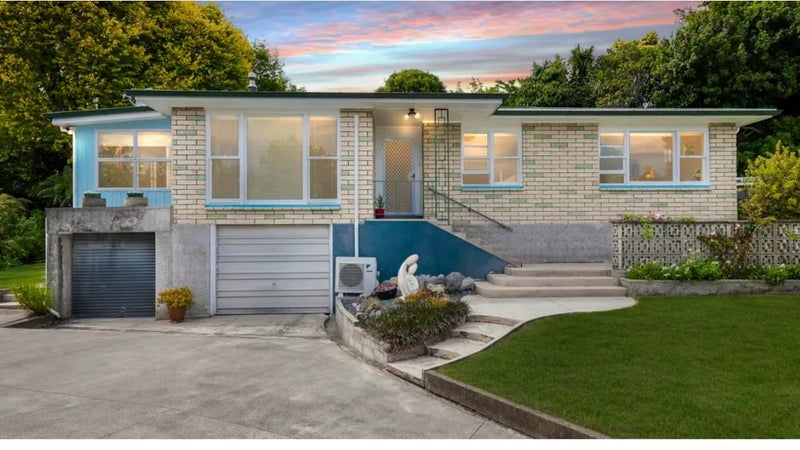 29 Marian Drive, Inner Kaiti, Gisborne - Carousel 1