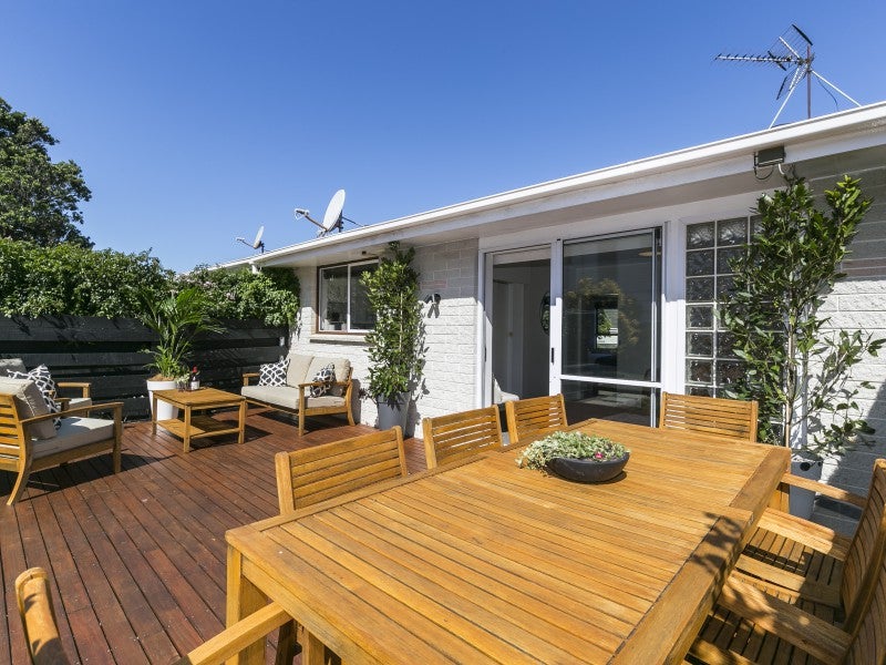 35 Akaroa Drive, Maupuia, Wellington - Carousel 2