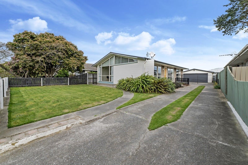 27 Skerten Avenue, Hornby, Christchurch - Carousel 1