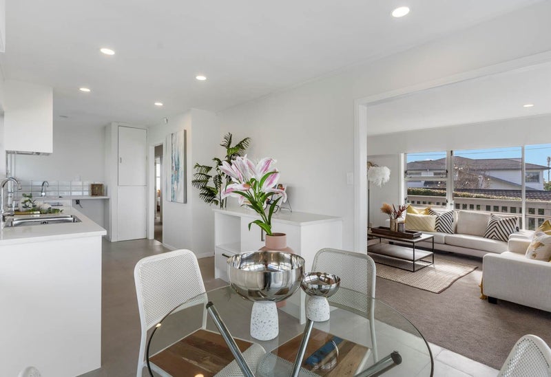 832 East Coast Road, Oteha, Auckland - Carousel 1