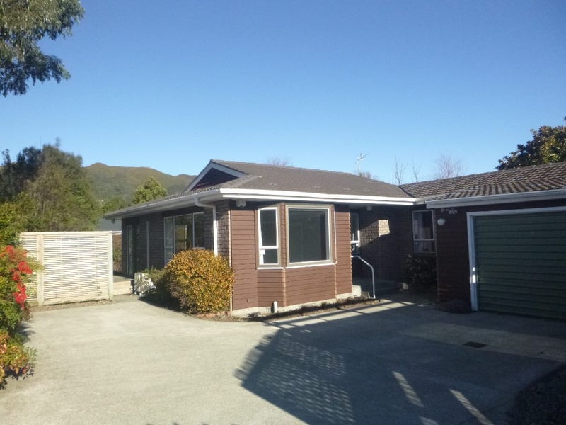 85A Cambridge TCE, WAIWHETU, LOWER HUTT - Carousel 13