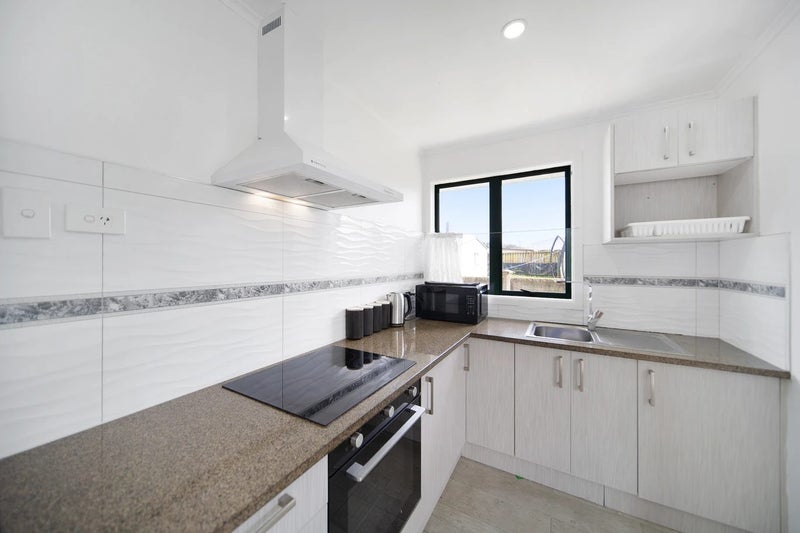 12A Everitt Road, Otara, Auckland - Carousel 2