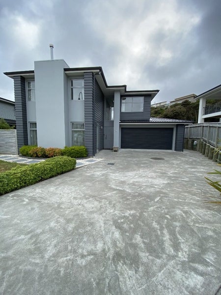 9 Okataina Way, Aotea, Porirua - Carousel 1