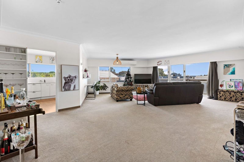 6/32 Marau Crescent, Mission Bay, Auckland - Carousel 2