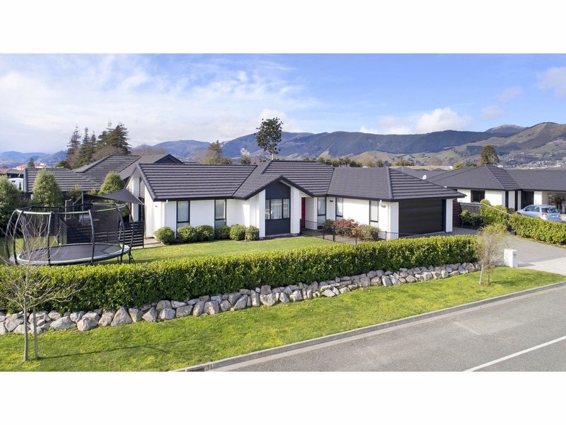 76 Malone CREScent, Tasman - Carousel 1
