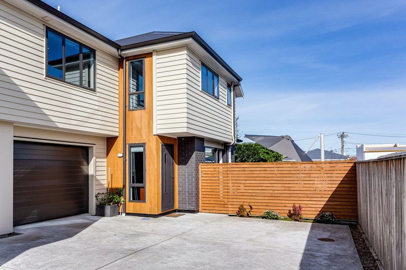 91D Whites Line East, Waiwhetū, Lower Hutt - Carousel 23