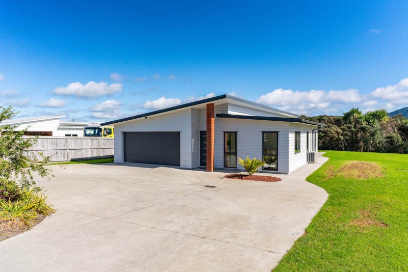 22 Jack Boyd Drive, Kaiwaka - Carousel 1