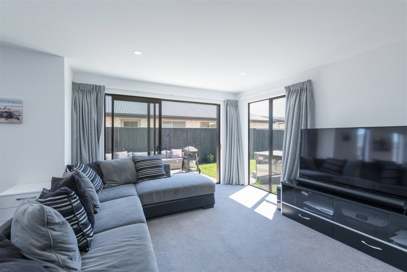 10 Midlane Crescent, Appleby, Richmond - Carousel 4