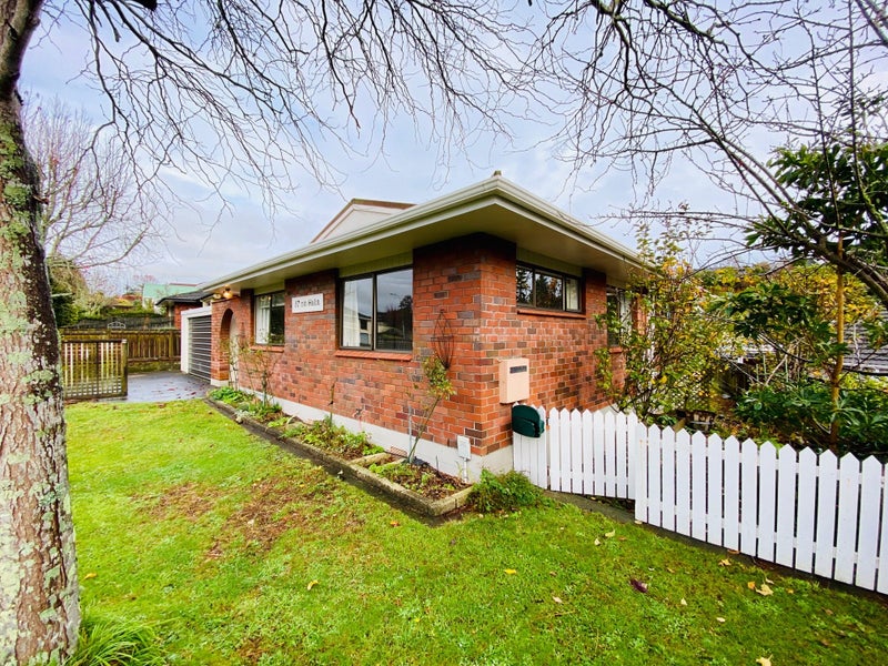 87 Heta Road, Highlands Park, New Plymouth - Carousel 2