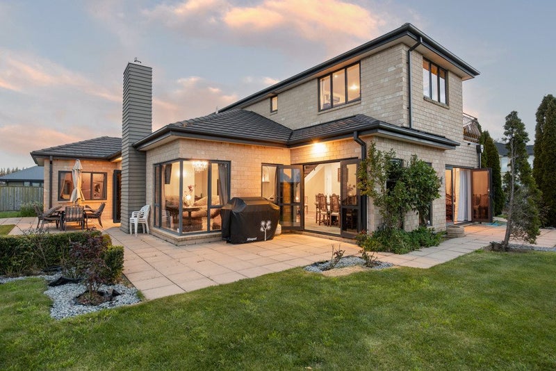 6 East Ellington Drive, Mairehau, Christchurch - Carousel 1