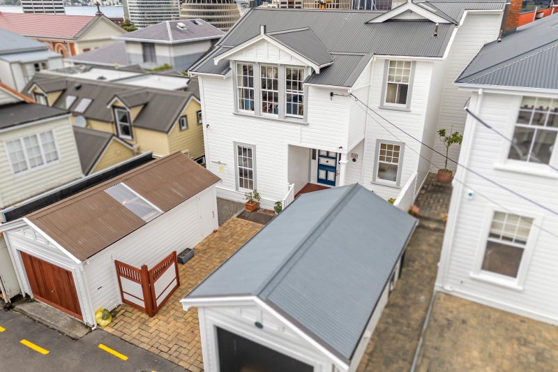 19 Selwyn Terrace, Thorndon, Wellington - Carousel 2