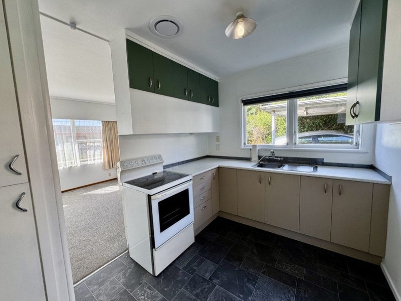 71 Ocean View Road, Hillcrest, Auckland - Carousel 2