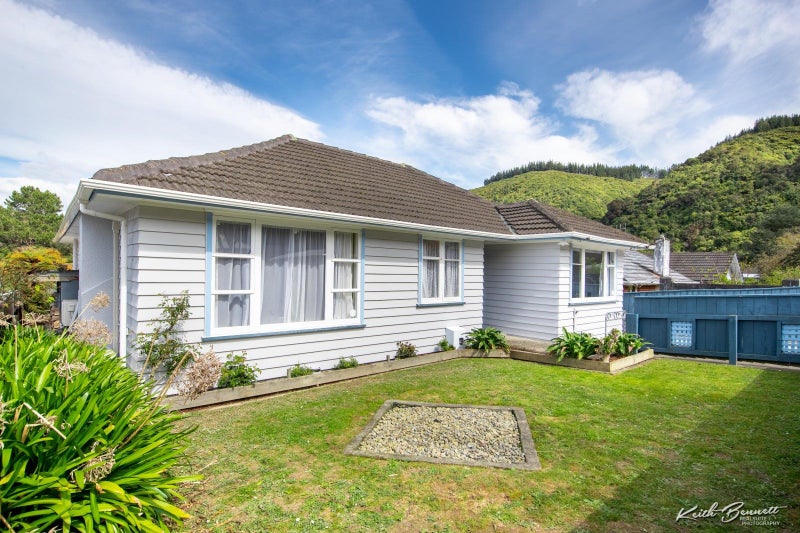 32 Gillespies Road, Birchville, Upper Hutt - Carousel 2