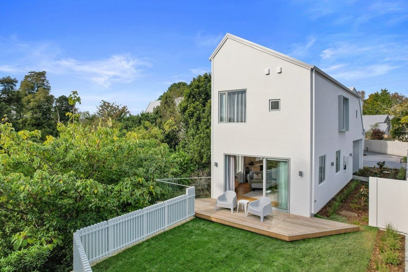 1/24 Pickering Crescent, Chedworth, Hamilton - Carousel 2