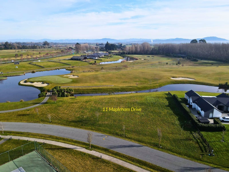 11 Mapleham Drive, Pegasus - Carousel 1