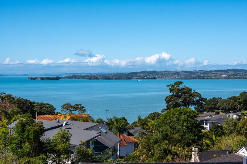 1 Page Point, Mellons Bay, Auckland - Carousel 2