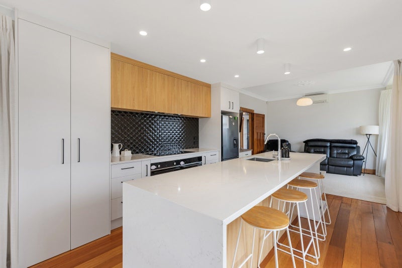 2 Alma Place, Milson, Palmerston North - Carousel 2