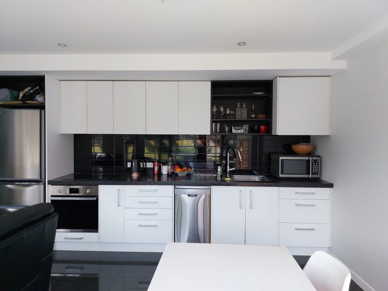 2B/21 Rugby Street, Mount Cook, Wellington - Carousel 2