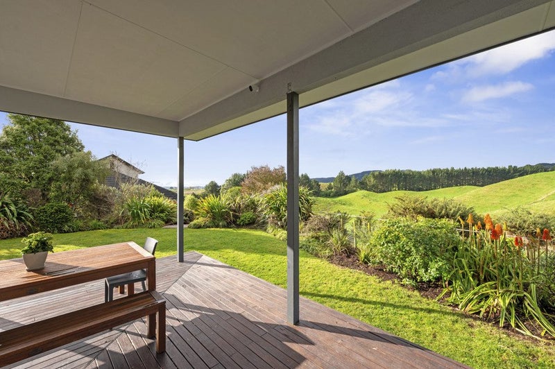 26 Stafford Rise, Owhata, Rotorua - Carousel 1