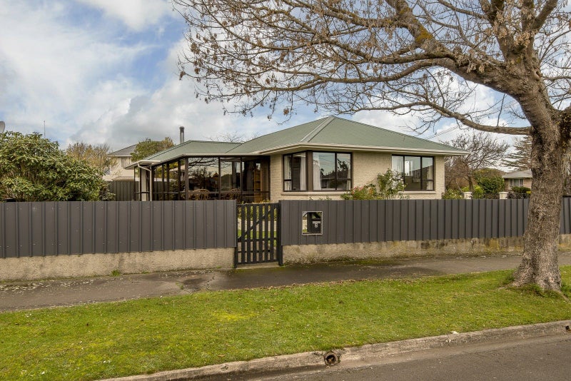 2 Blossomdale Place, Bishopdale, Christchurch - Carousel 1