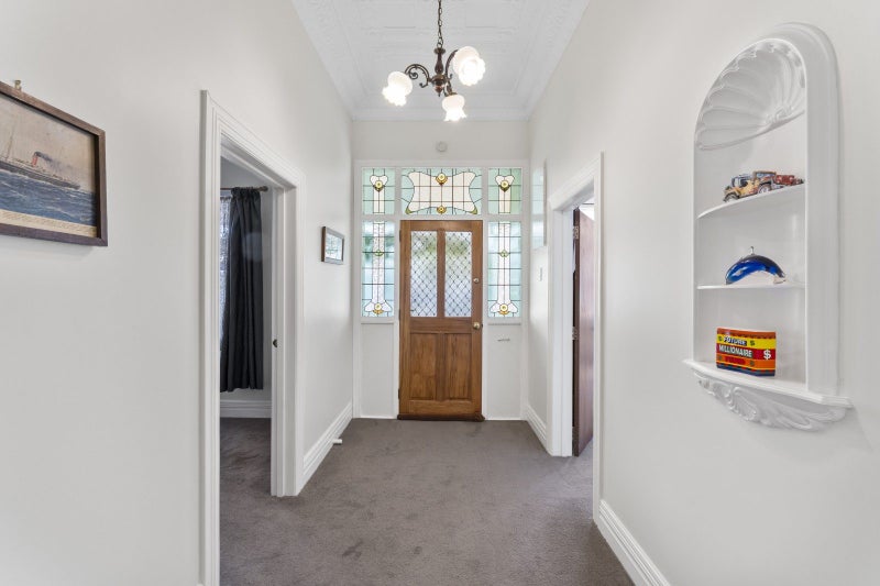 7 Mason Terrace, Gonville, Whanganui - Carousel 2