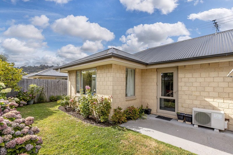 6C Albert Terrace, Saint Martins, Christchurch - Carousel 2