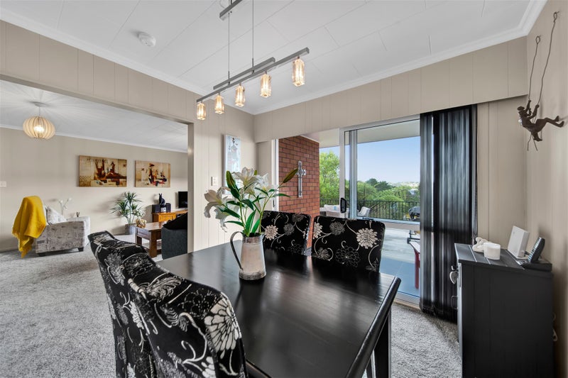 1/11 Evelyn Place, Welbourn, New Plymouth - Carousel 2