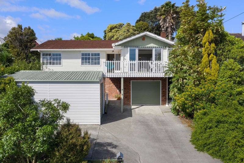 28 Sea Vista Avenue, Beach Haven, Auckland - Carousel 1