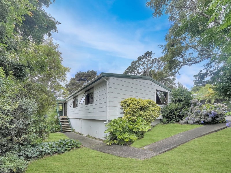 22 Randal Place, Bayview, Auckland - Carousel 1