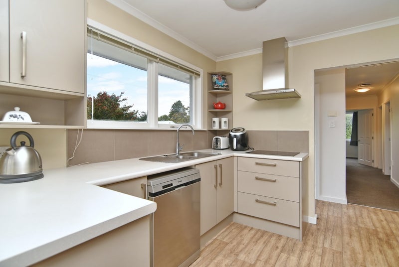 39 Kilburn Street, Bishopdale, Christchurch - Carousel 2