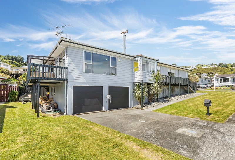 2 Naver Place, Papakowhai, Porirua - Carousel 24