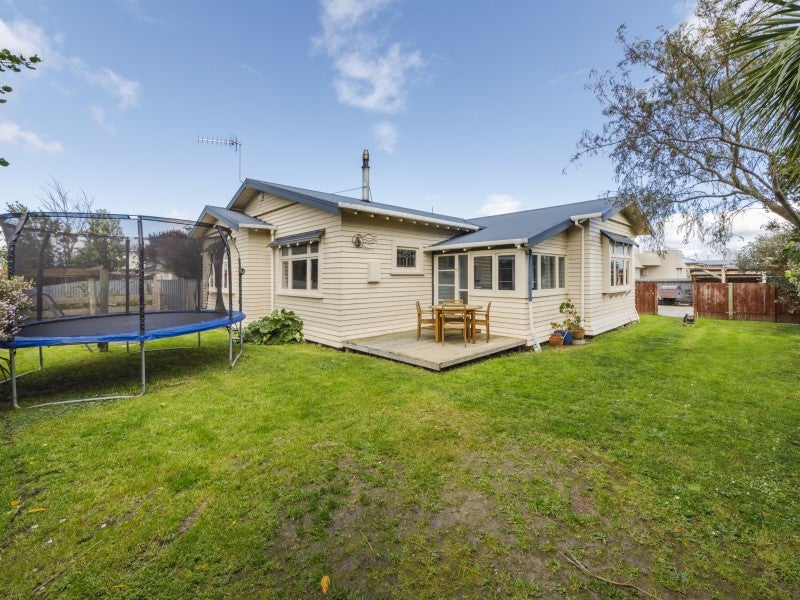 496 Tremaine Avenue, Takaro, Palmerston North - Carousel 2