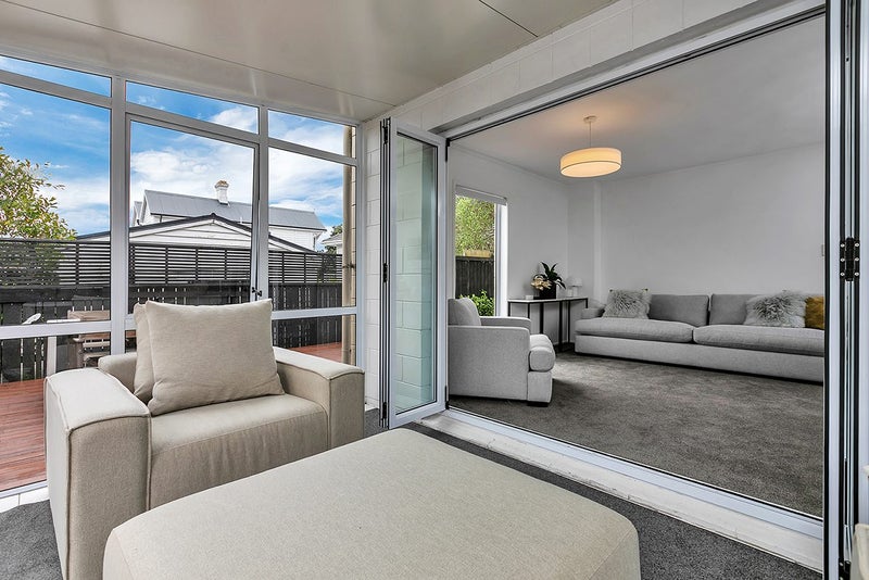 6/8 Hamilton Road, Herne Bay, Auckland - Carousel 2