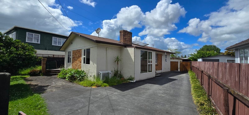 40 Powells Road, Fairview Downs, Hamilton - Carousel 1