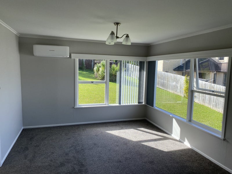 2/23 Dallinghoe Crescent, Milford, Auckland - Carousel 2