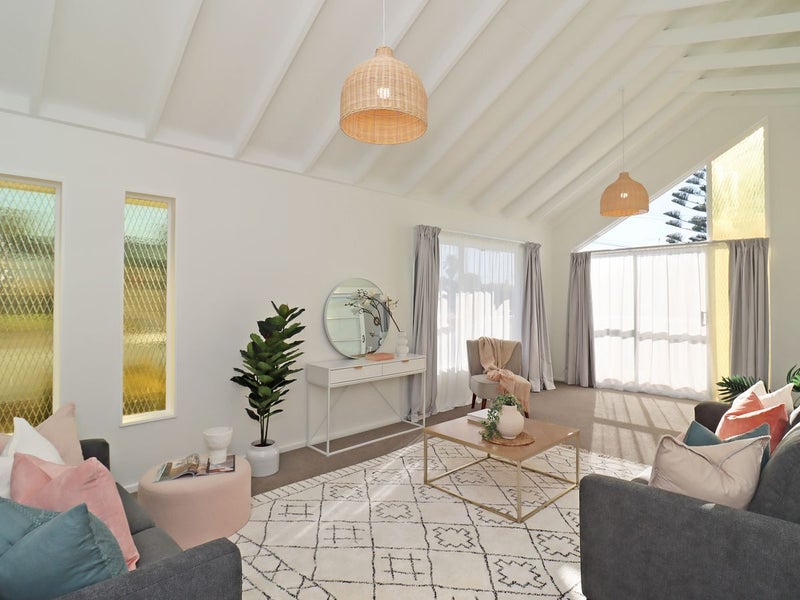 31 Wansbeck Street, South Hill, Oamaru - Carousel 2