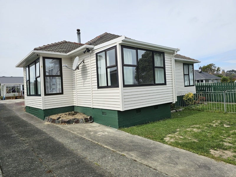 3 Mana Avenue, Titahi Bay, Porirua - Carousel 1