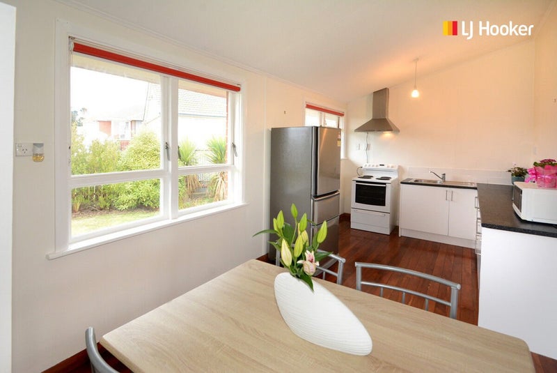 24 Lock Street, Saint Clair, Dunedin - Carousel 2