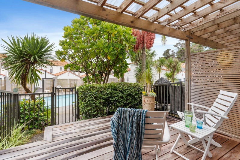 5/21 Armoy Drive, East Tamaki, Auckland - Carousel 1