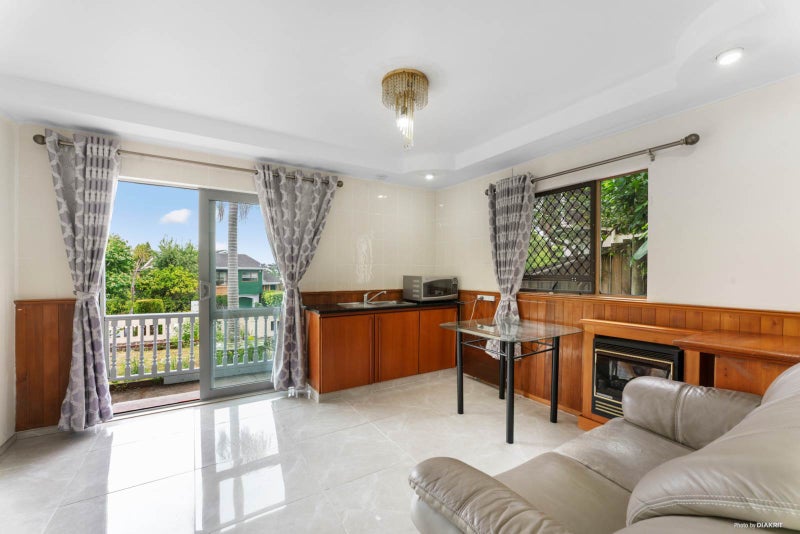 23 Barlow Place, Chatswood, Auckland - Carousel 2