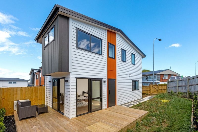 1/85 Jaemont Avenue, Te Atatu South, Auckland - Carousel 2