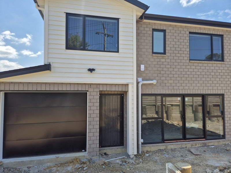 97 Stamford Park Road, Mount Roskill, Auckland - Carousel 1
