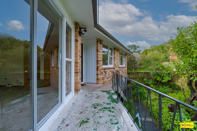 31 Don Croot Street, Morningside, Auckland - Carousel 2