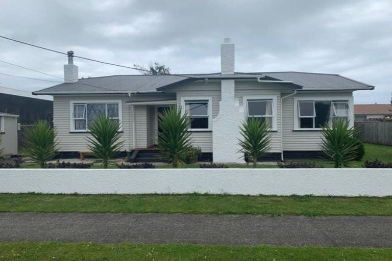 24 Morrissey Street, Hawera - Carousel 1